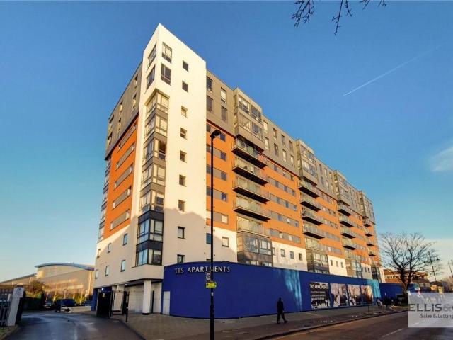 Apartment for rent in London Borough of Ealing, Greater London