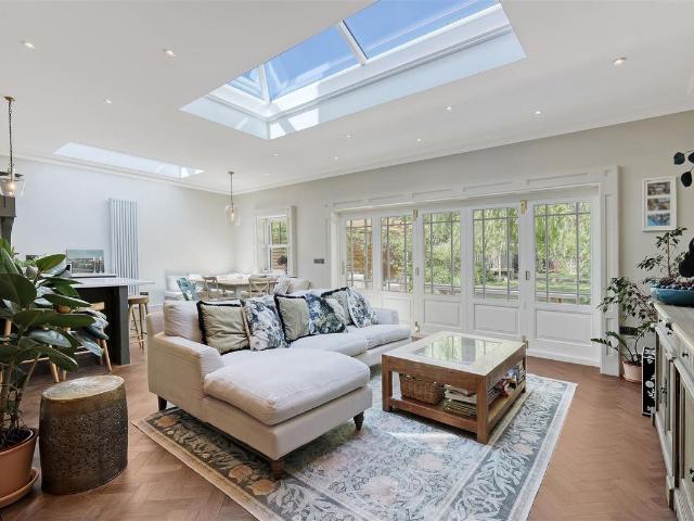 Apartment for rent in Chingford, Greater London