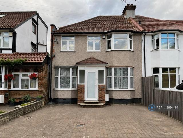 House for rent in Colindale, Greater London
