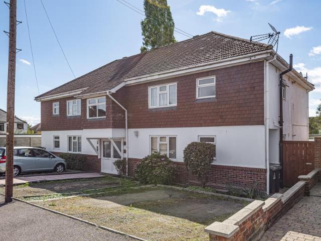 Apartment for rent in Moneyhill, Batchworth