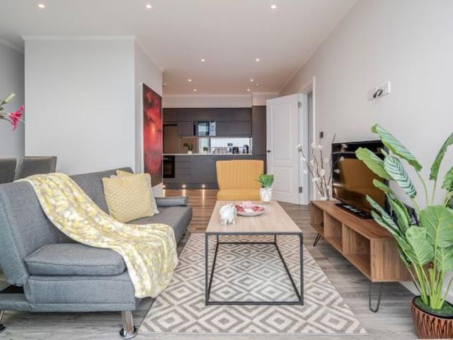 Apartment for rent in London Borough of Hounslow, Spring Grove