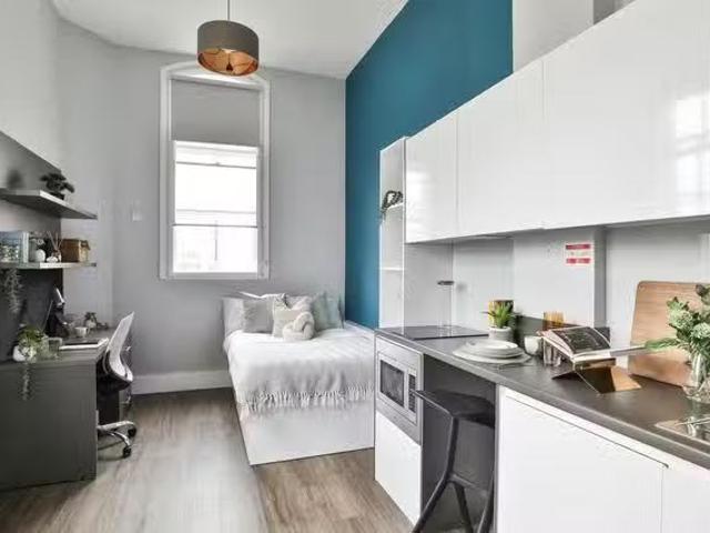 Apartment for rent in Chinatown, Calderstones