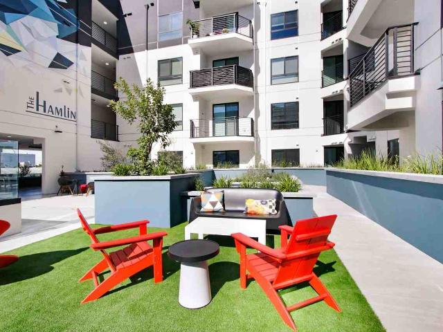Apartment for rent in Canoga Park, California