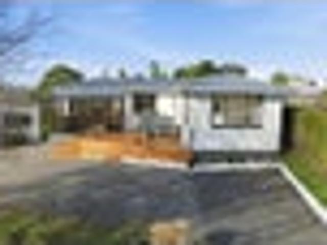 House for sale in Otakou