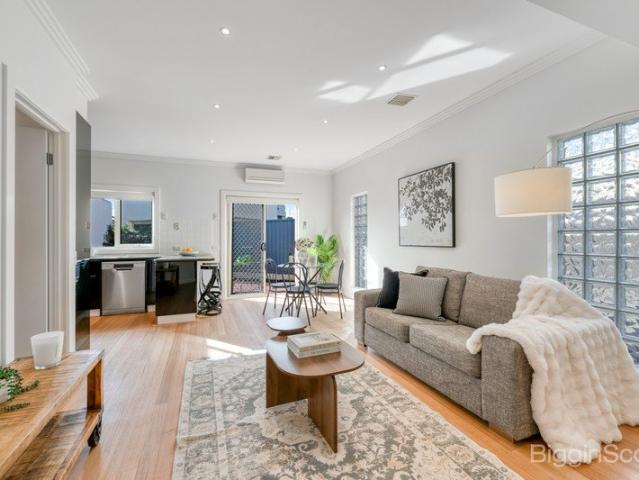 Townhouse for sale in Camerons Creek, Victoria