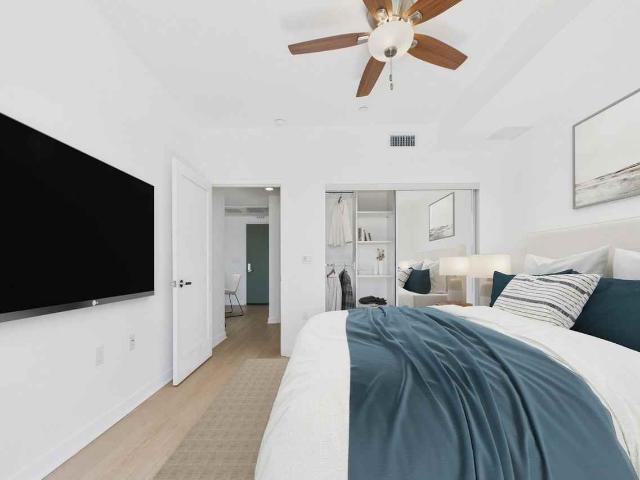 Apartment for rent in Canoga Park, California