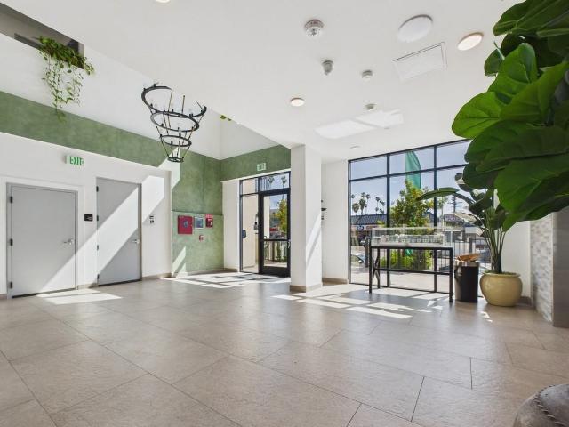 Apartment for rent in Canoga Park, California