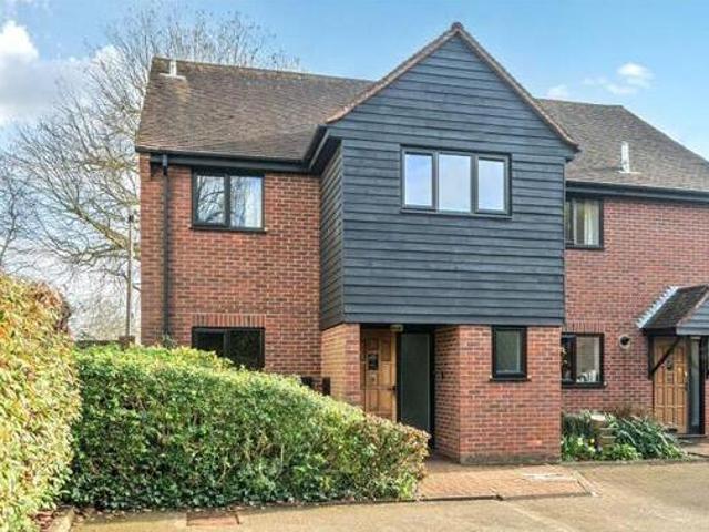House for sale in Farnham, Waverley