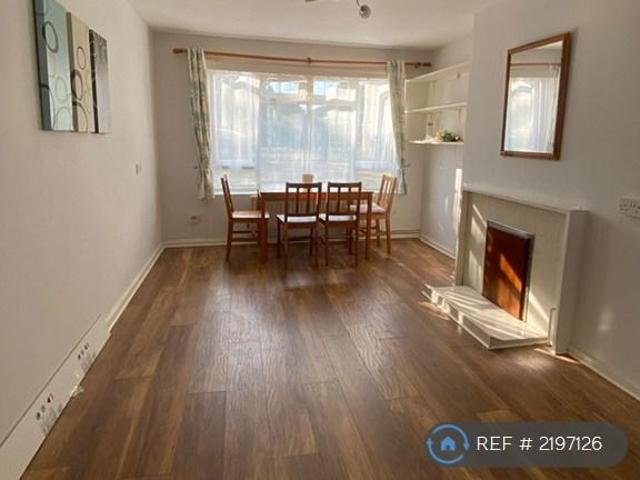 Apartment for rent in Cockfosters, Greater London