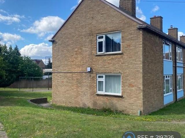 Apartment for rent in Cockfosters, Greater London