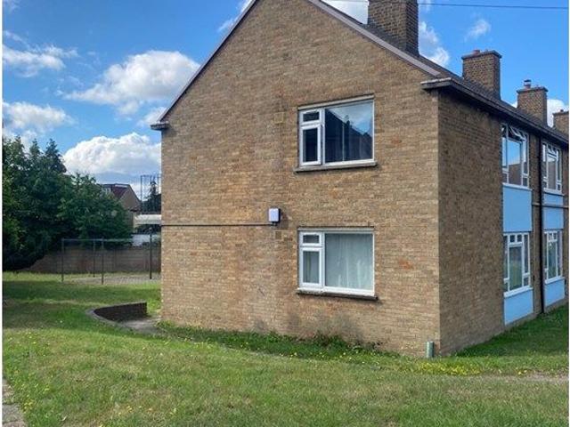 House for rent in Cockfosters, Greater London
