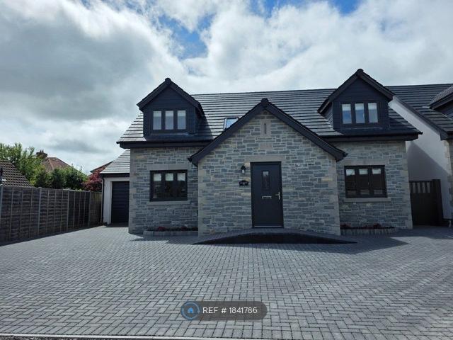 House for rent in Street, Somerset