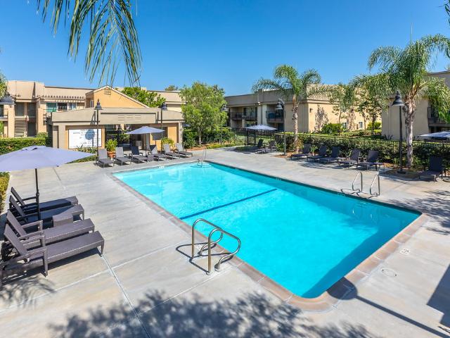 Apartment for rent in Fountain Valley, California