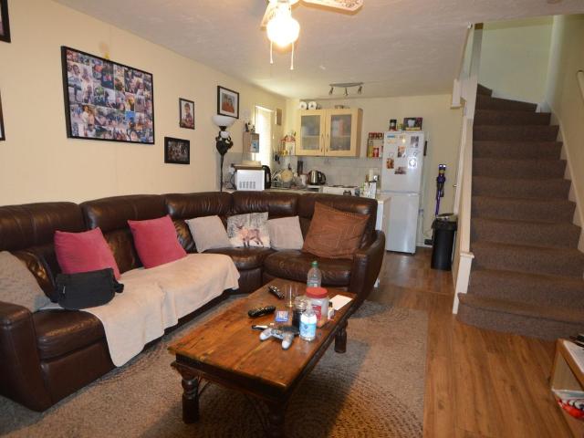 House for rent in Colnbrook with Poyle, Slough