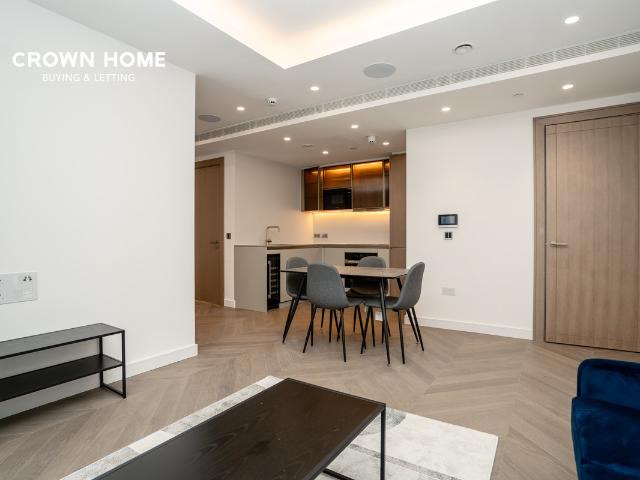 Studio for rent in Aldgate, Lyons