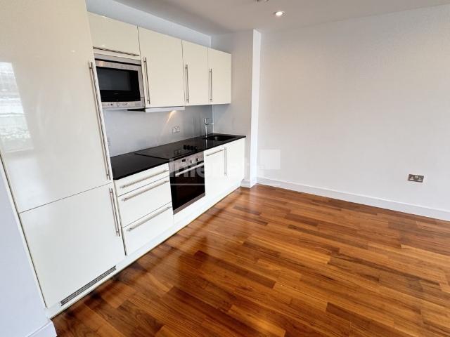 Apartment for rent in City Centre, Falcon Lodge