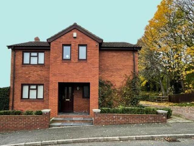 House for sale in Northampton, Northamptonshire