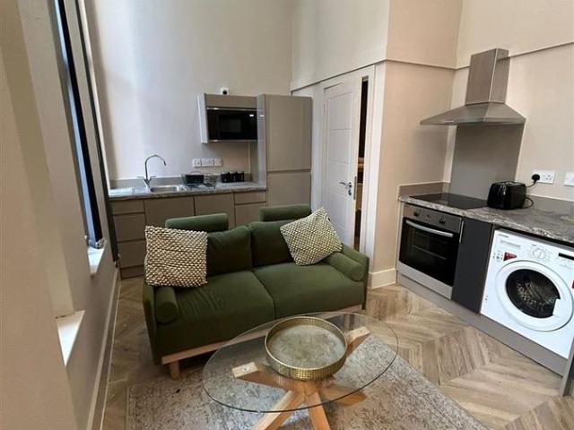 Apartment for rent in Woodhouse, West Yorkshire