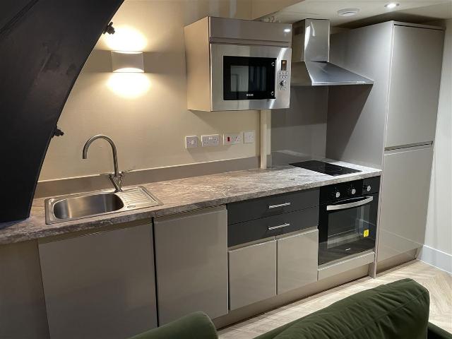 Apartment for rent in Woodhouse, West Yorkshire