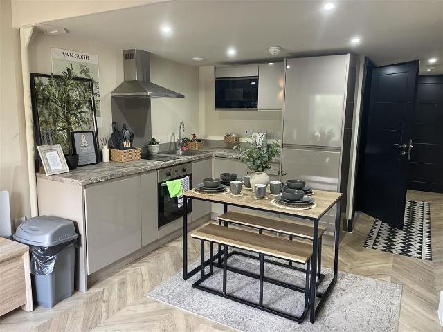 Apartment for rent in Woodhouse, West Yorkshire