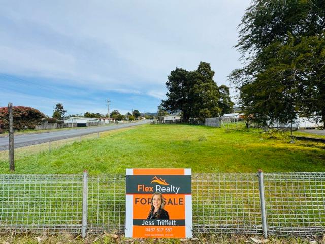 Land for sale in Zeehan, Tasmania