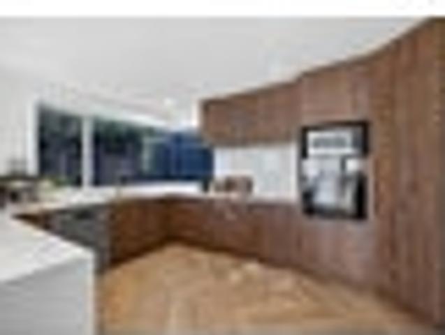 House for sale in Chaslands, Canterbury