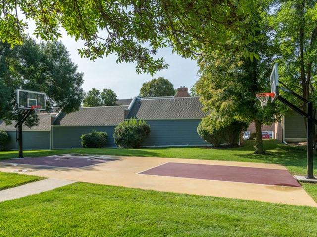 Apartment for rent in The Heights Apartments, Omaha
