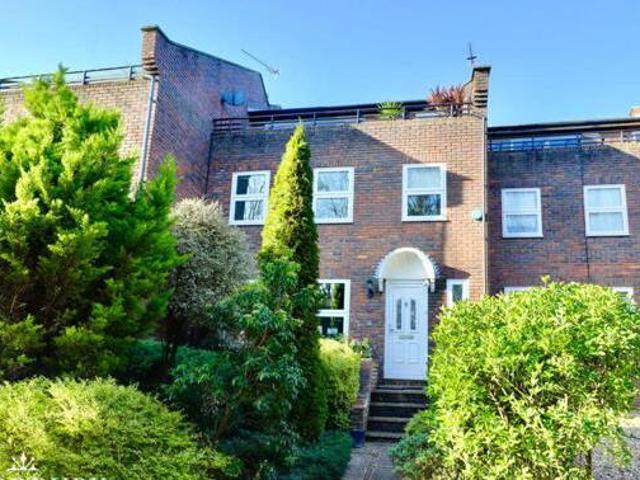 House for sale in Debden Green, Epping