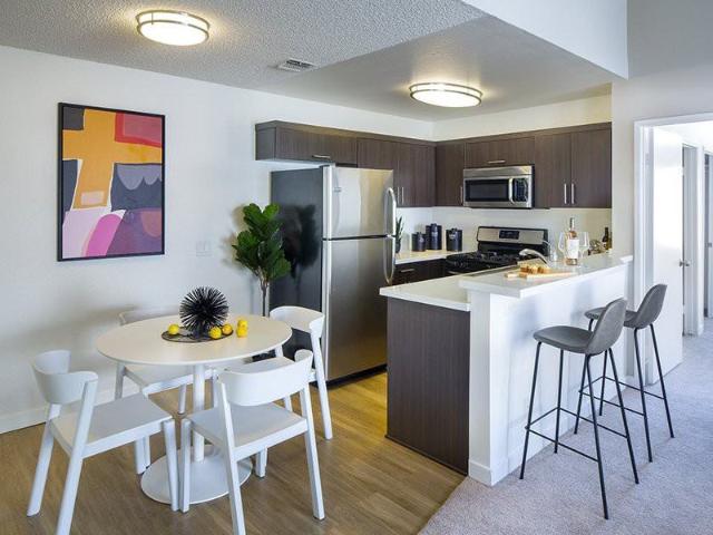 Apartment for rent in Canoga Park, California