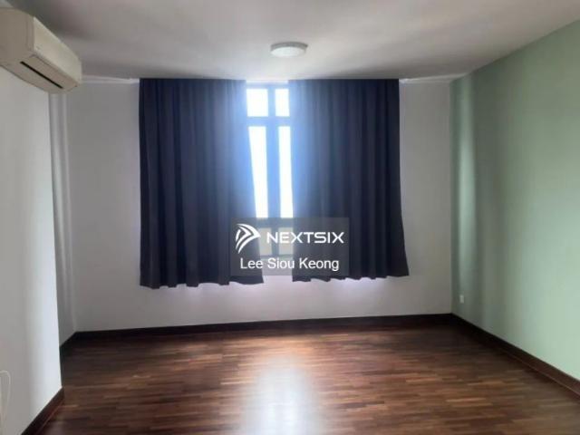 Apartment for rent in Taman Perindustrian Bukit Serdang, Majlis Bandaraya Subang Jaya