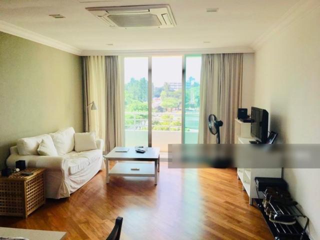 Apartment for sale in Newton