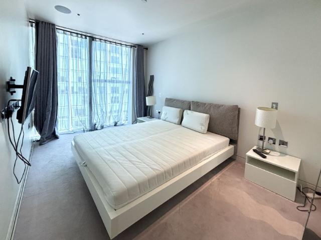 Apartment for rent in Lyons, Greater London