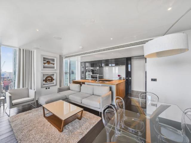 Apartment for rent in Lyons, Greater London