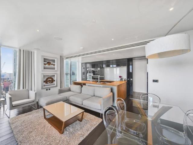 Apartment for rent in Lyons, Greater London