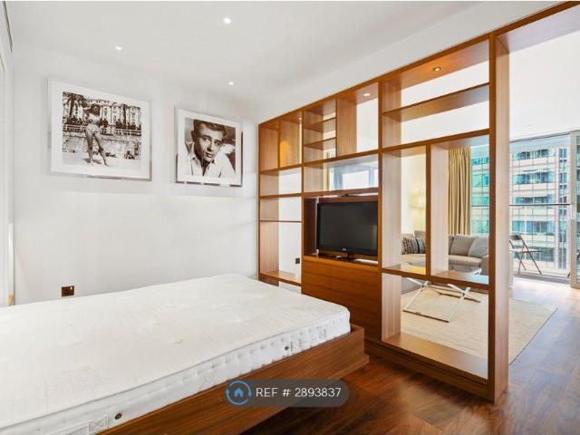 Studio for rent in Lyons, Greater London