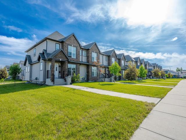 House for rent in Cobblestone, Grande Prairie