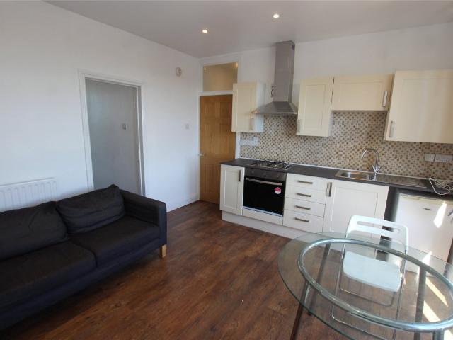 Apartment for rent in Leyton, Greater London