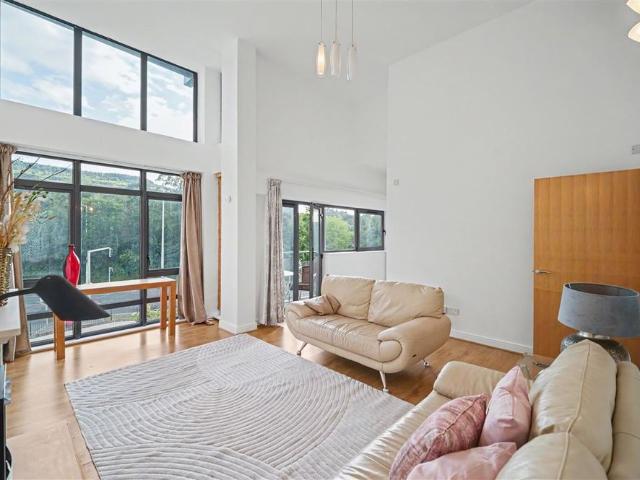 Apartment to rent in North Tipperary