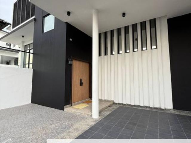 House for sale in Pulai, Bukit Ledang