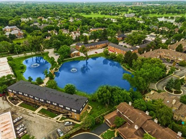 Apartment for rent in Hinsdale