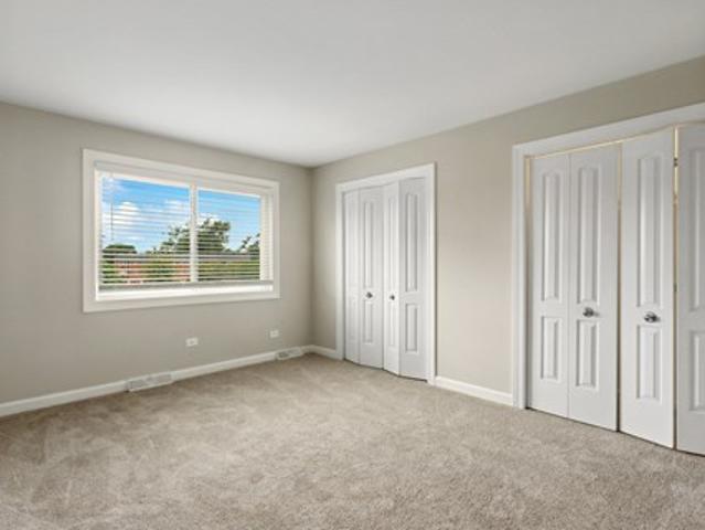Apartment for rent in Hinsdale