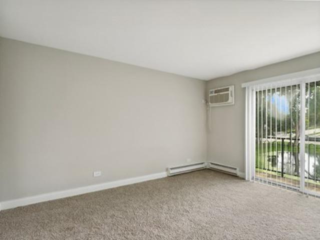 Apartment for rent in Hinsdale