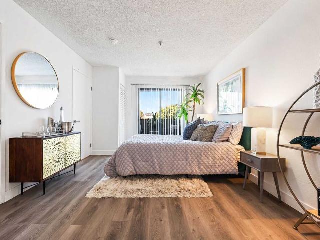 Apartment for rent in Long Beach, California
