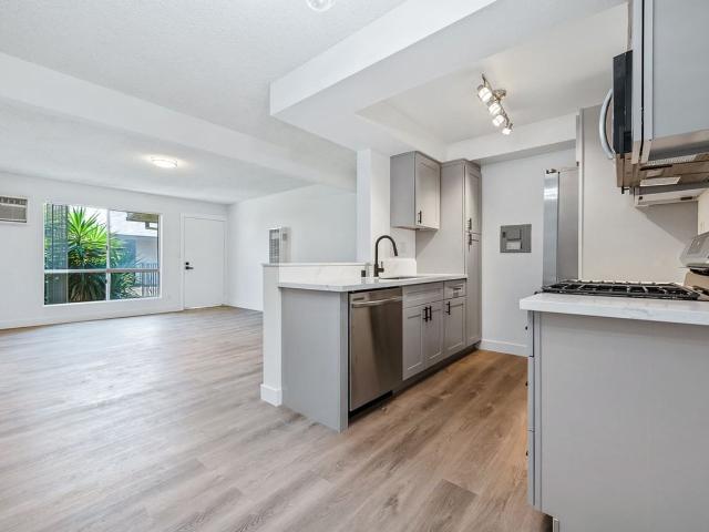 Apartment for rent in Long Beach, California