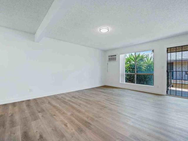 Apartment for rent in Long Beach, California