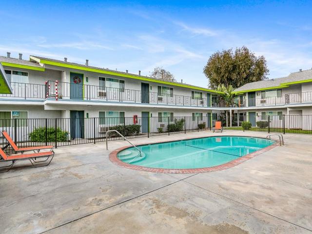 Apartment for rent in Long Beach, California