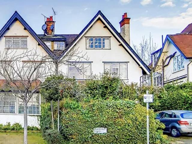 House for rent in Golders Green, Greater London