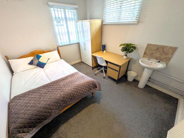 Room for rent in Forest Fields, Haddon
