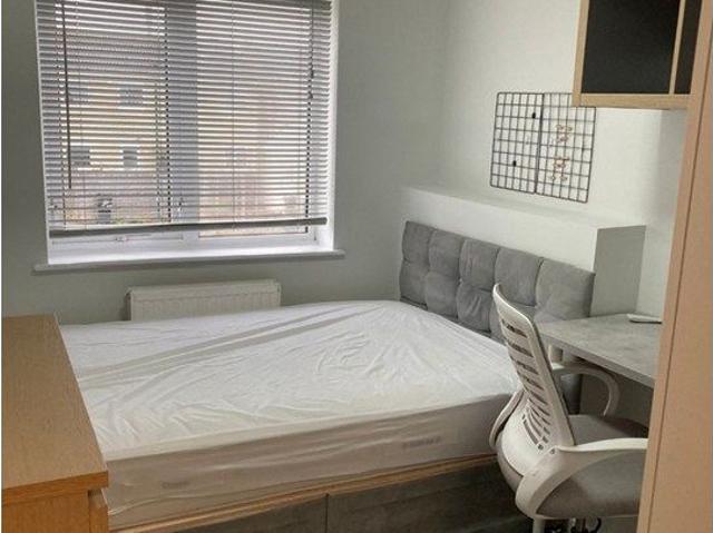 Room for rent in Dulcote, Bath And North East Somerset