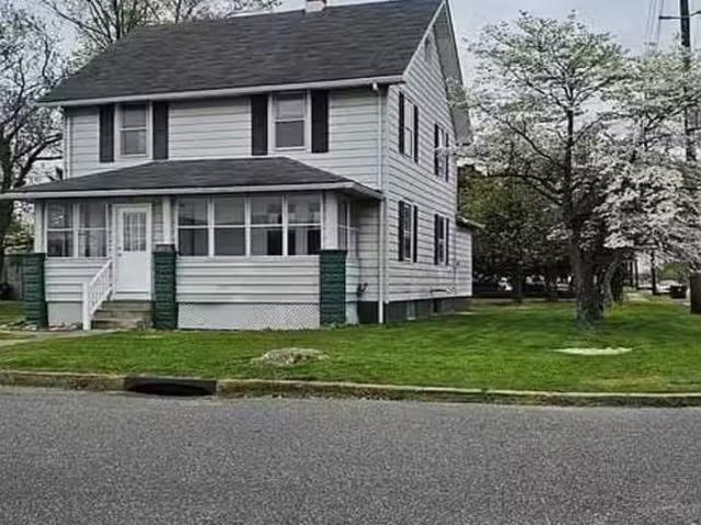 House for rent in Trenton